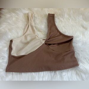 Two-Tone Ribbed Asymmetric Crop Tank Top - Cream & Brown